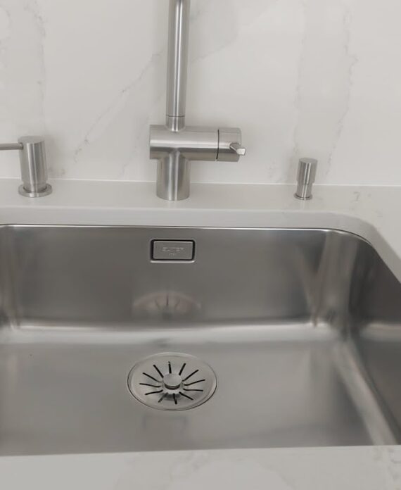 423e5812-eae8-4ac8-895a-4346cee5a49e